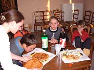 Aprs avoir bien travaill, une petite galette des rois