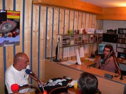 Radio Mribel (97.9 et 98.9), tous les matins entre 8h30 et 8h