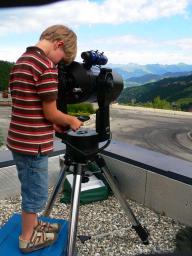 Hameau de Mribel-Mottaret, observation du Soleil et de la montagne